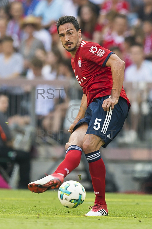 GER, 1.FBL,  FC Bayern Muenchen vs. VfB Stuttgart