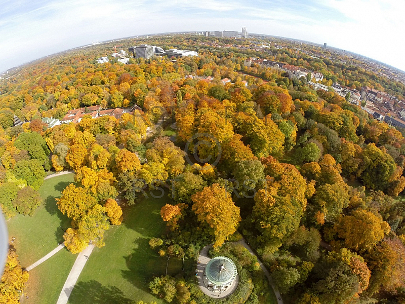 GER, Feature Luftbilder zum Indian Summer im Englischen Garten 