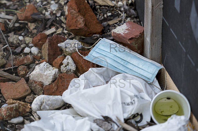 GER, feature ,Masken Muell in der Muenchner Innenstadt, eine Gesundheitsgefaehrdung? GER, feature ,Masken Muell in der Muenchner Innenstadt, eine Gesundheitsgefaehrdung?
