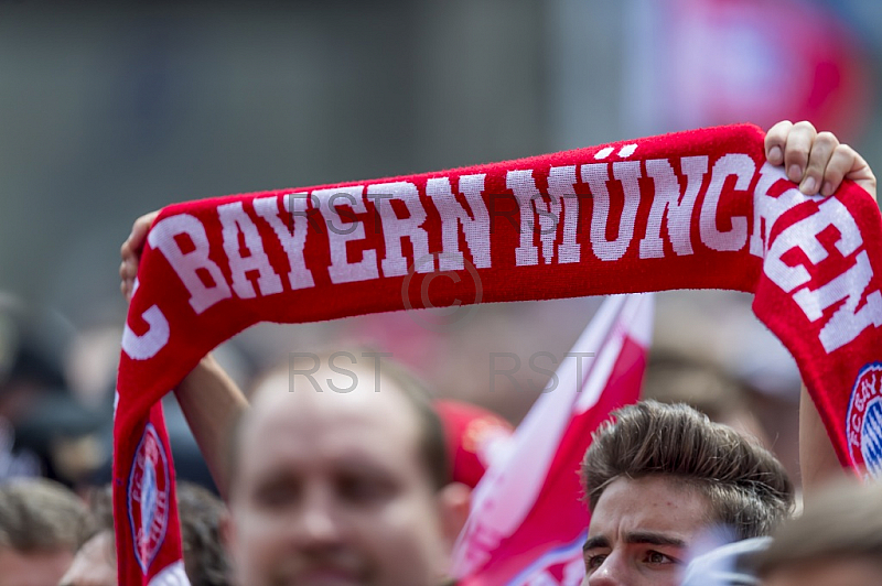 GER, 1.FBL,  FC Bayern Muenchen Mesterfeier auf dem Marienplatz