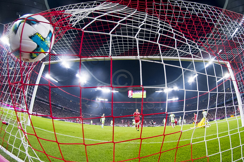 GER, 1.FBL,  FC Bayern Muenchen vs. VfL Wolfsburg GER, 1.FBL,  FC Bayern Muenchen vs. VfL Wolfsburg
