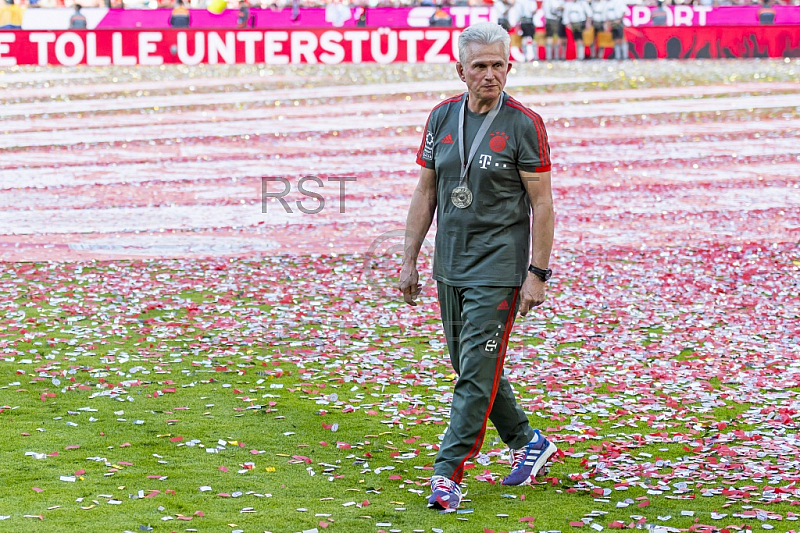 GER, 1.FBL,  FC Bayern Muenchen vs. VfB Stuttgart