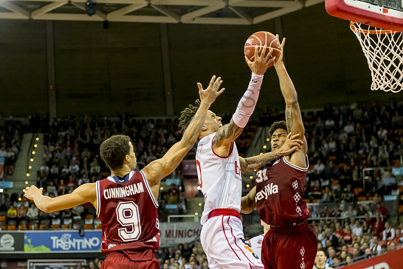 GER, BBL,Meisterschafts Halbfinale  FC Bayern Muenchen vs. Brose Bamberg 