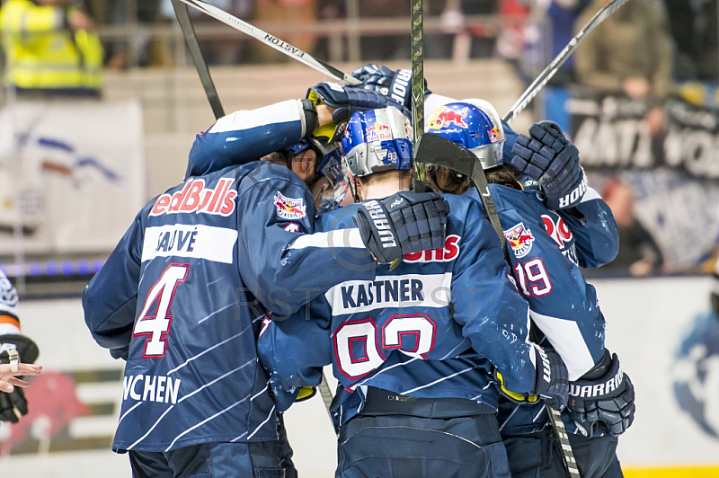 GER, DEL Playoff Finale Spiel 5, EHC Red Bull Muenchen vs. Grizzlys Wolfsburg