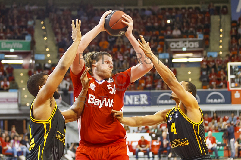 GER, Beko BBLPlayoff  , FC Bayern Muenchen vs. MHP RIESEN Ludwigsburg
