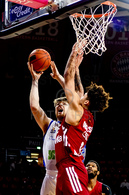 GER, easy credit BBl, FC Bayern Muenchen Basketball vs. Fraport Skyliners