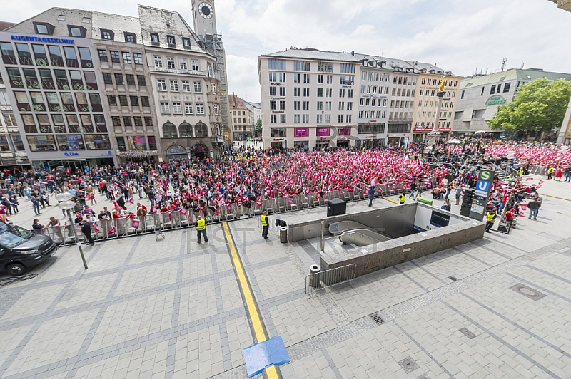 GER, FC Bayern Muenchen Meisterfeier auf dem Marienplatz