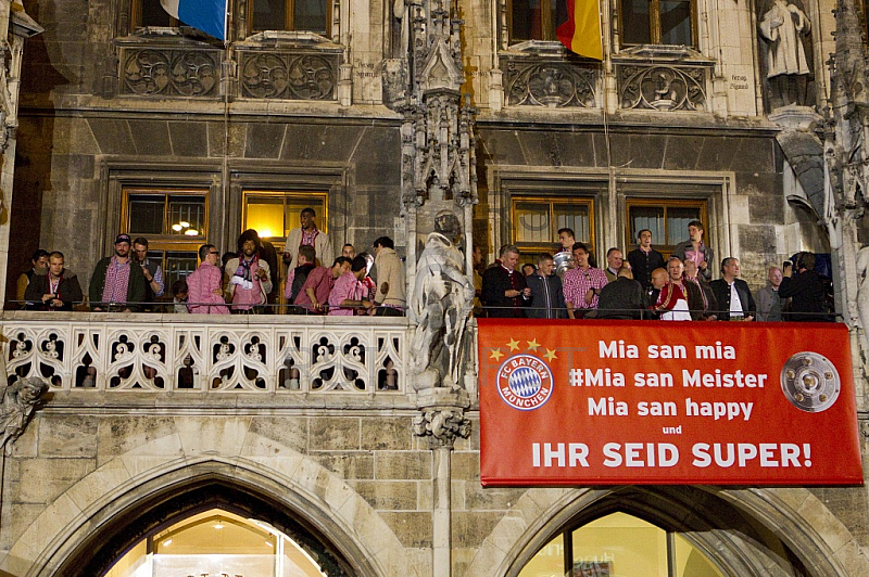 GER, 1.FBL,  Meisterfeier auf dem Muenchner Marienplatz