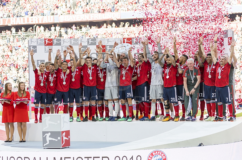 GER, 1.FBL,  FC Bayern Muenchen vs. VfB Stuttgart