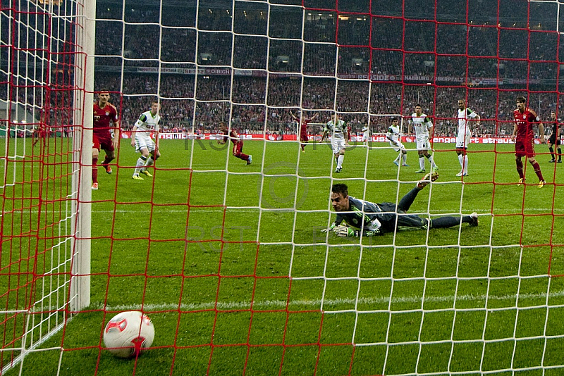 GER, DFB Pokal Halbfinale,  FC Bayern Muenchen vs. VfL Wolfsburg