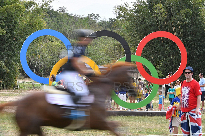BRA, Olympia 2016 Rio, Feature Olympische Ringe mit Reiter 
