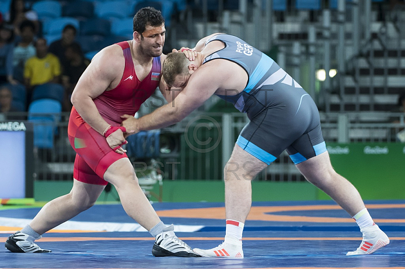 BRA, Olympia 2016 Rio, Kampfsport, Ringen 130kg , Bronze Medallien Kampf zwischen SHARIATI Sabah (AZE) vs. POPP Eduard (GER) BRA, Olympia 2016 Rio, Kampfsport, Ringen 130kg , Bronze Medallien Kampf zwischen SHARIATI Sabah (AZE) vs. POPP Eduard (GER)