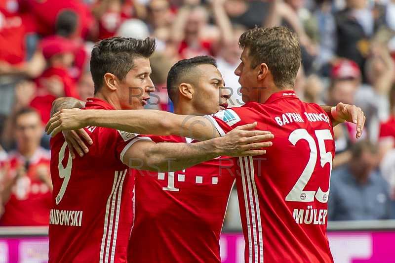 GER, 1.FBL,  FC Bayern Muenchen vs. FC Augsburg 
