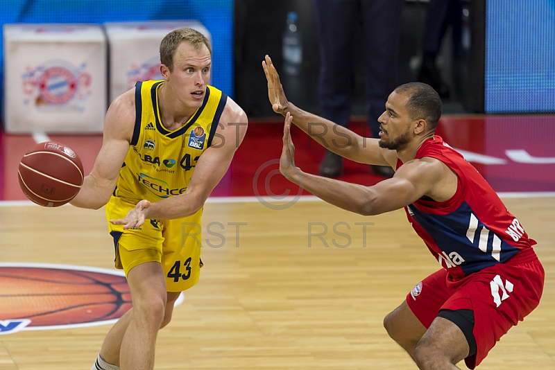 GER, BBL Playoff Finale, Spiel 3, FC Bayern Muenchen vs. Alba Berlin
