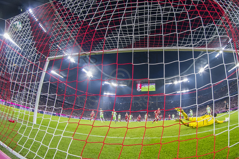 GER, 1.FBL, FC Bayern Muenchen vs. VfL Wolfsburg GER, 1.FBL, FC Bayern Muenchen vs. VfL Wolfsburg