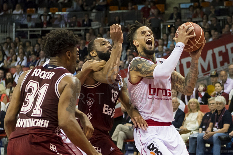 GER, BBL,Meisterschafts Halbfinale  FC Bayern Muenchen vs. Brose Bamberg 