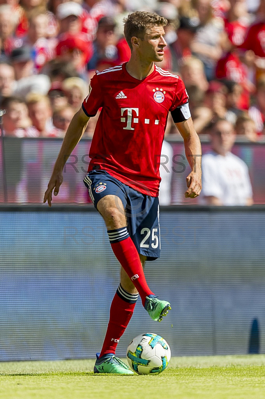 GER, 1.FBL,  FC Bayern Muenchen vs. VfB Stuttgart