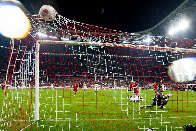 GER, DFB Pokal Halbfinale,  FC Bayern Muenchen vs. VfL Wolfsburg