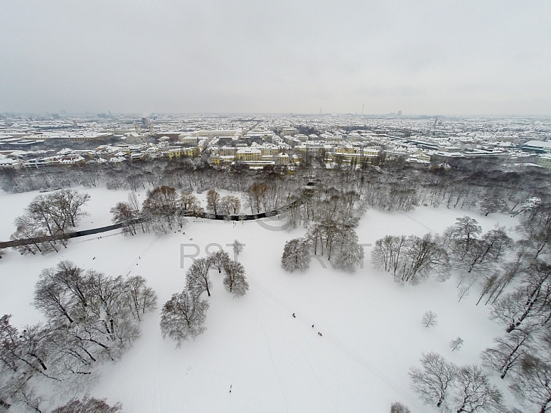 GER, Winterlandschaft am Muenchner Monopteros