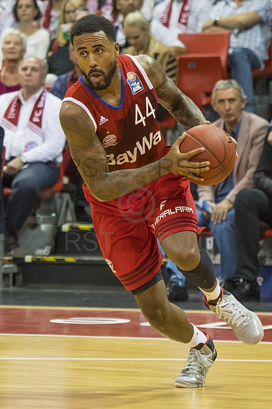 GER, Beko BBL Halbfinale Spiel 2  , FC Bayern Muenchen vs. s.Oliver Wuerzburg