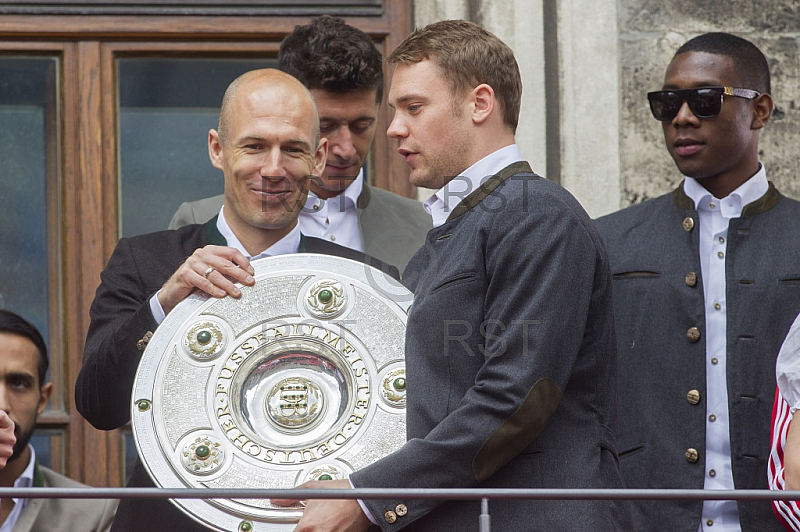 GER, Meisterfeier des FC Bayern Muenchen auf dem Muenchner Marienplatz