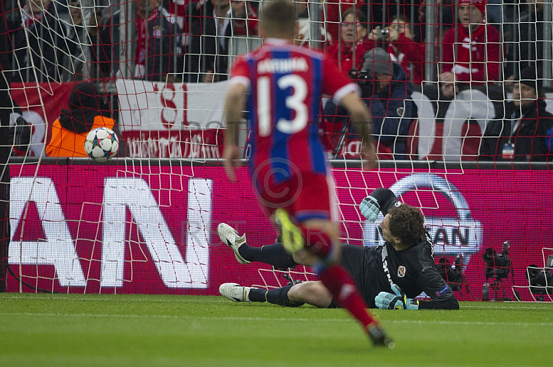 GER, UEFA CL Achtelfinale, FC Bayern Muenchen vs. Shakhtar Donetsk GER, UEFA CL Achtelfinale, FC Bayern Muenchen vs. Shakhtar Donetsk