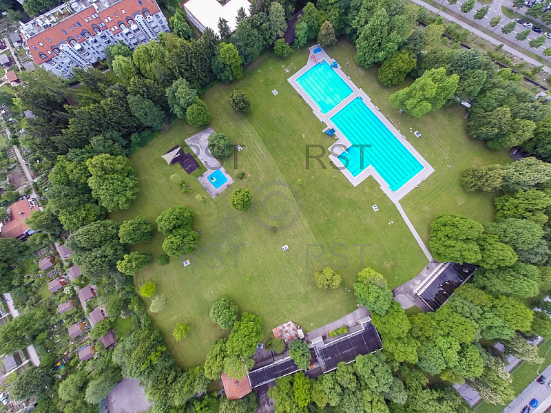 GER, Feature Luftbilder Serie der Muenchner Freibaeder