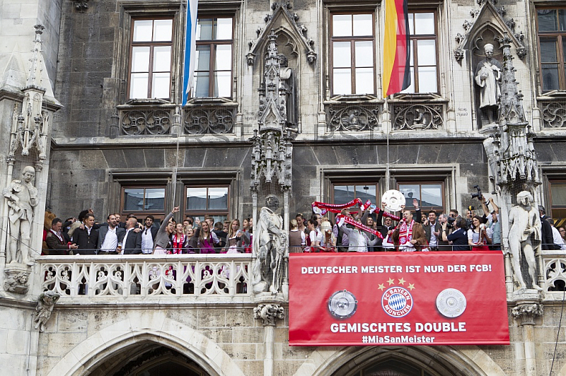 GER, Meisterfeier des FC Bayern Muenchen auf dem Muenchner Marienplatz