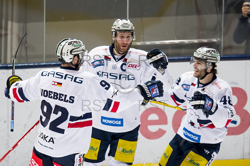 GER, DEL Playoff Halbfinale Spiel 1, EHC Red Bull Muenchen vs. Eisbaeren Berlin