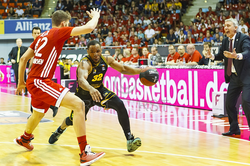 GER, Beko BBLPlayoff  , FC Bayern Muenchen vs. MHP RIESEN Ludwigsburg
