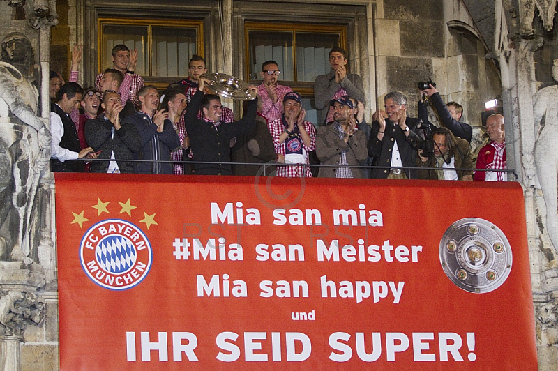 GER, 1.FBL,  Meisterfeier auf dem Muenchner Marienplatz