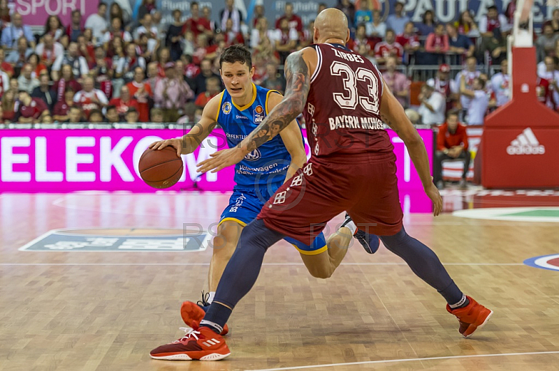 GER, BBL, FC Bayern Muenchen vs. Basketball Loewen Braunschweig