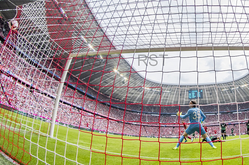 GER, 1.FBL,  FC Bayern Muenchen vs. FC Augsburg 