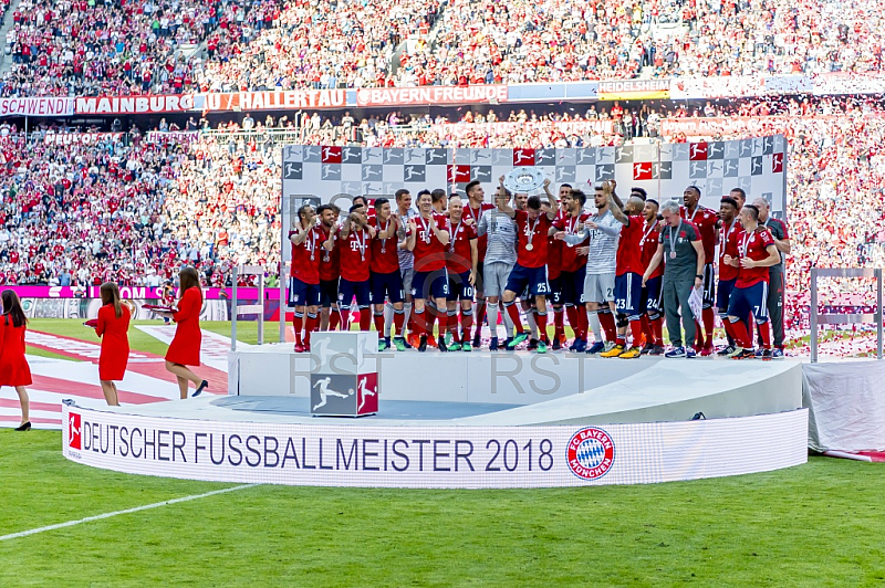 GER, 1.FBL,  FC Bayern Muenchen vs. VfB Stuttgart