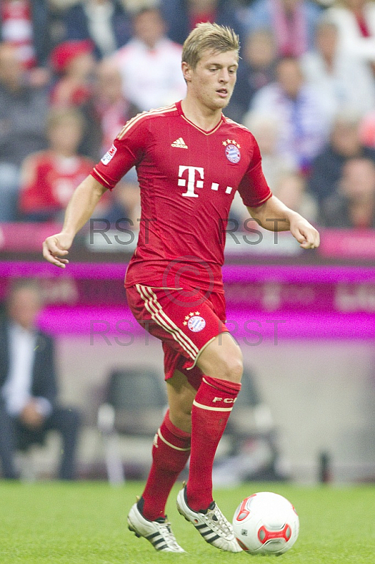 GER, 1.FBL,  FC Bayern Muenchen vs. VfB Stuttgart