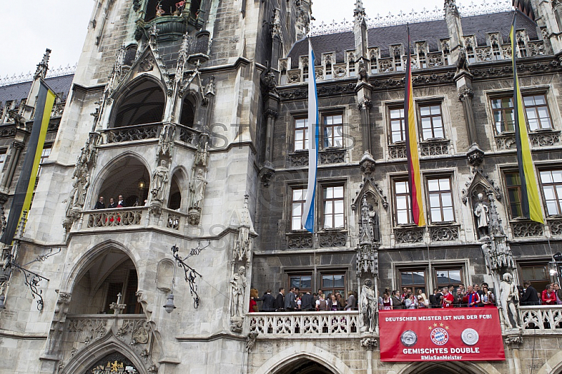 GER, Meisterfeier des FC Bayern Muenchen auf dem Muenchner Marienplatz