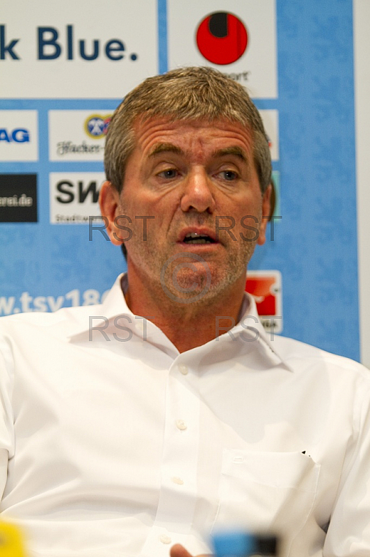 GER, 2.FBL, Trainervorstellung Friedhelm Funkel beim TSV 1860