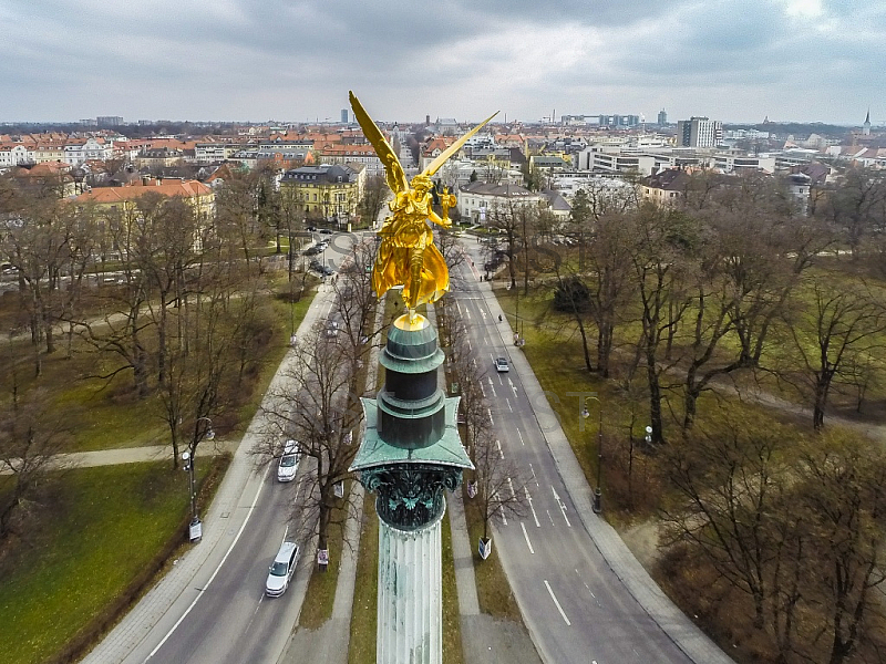 GER, Feature Luftbilder am Muenchner Friedensengel