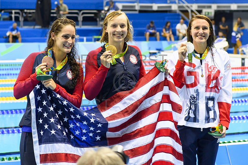BRA, Olympia 2016 Rio, Schwimmsport Siegerehrung - 400m Freistil der Frauen