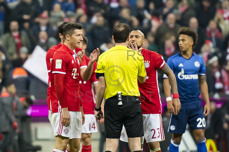 GER, 1.FBL,  FC Bayern Muenchen vs. FC Schalke 04