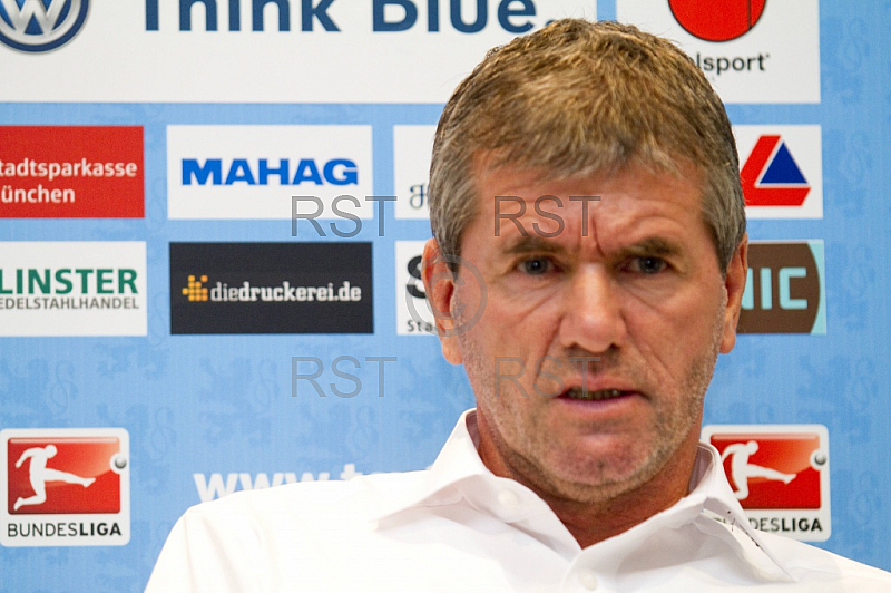 GER, 2.FBL, Trainervorstellung Friedhelm Funkel beim TSV 1860