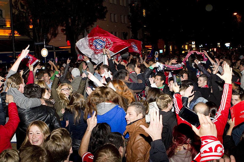 GER, Fanfeier auf der Muenchner Leopoldstasse