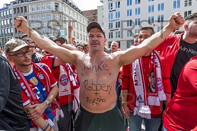 GER, 1.FBL,  FC Bayern Muenchen Mesterfeier auf dem Marienplatz