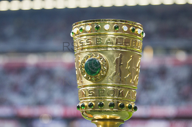 GER, DFB Pokal Halbfinale,  FC Bayern Muenchen vs. Borussia Dortmund